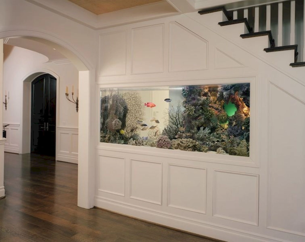 Bể cá cảnh kết hợp tiểu cảnh đá cuội tự nhiên